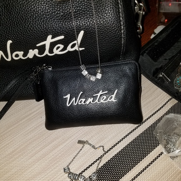 Wanted bracelet and necklace - Picture 3 of 5